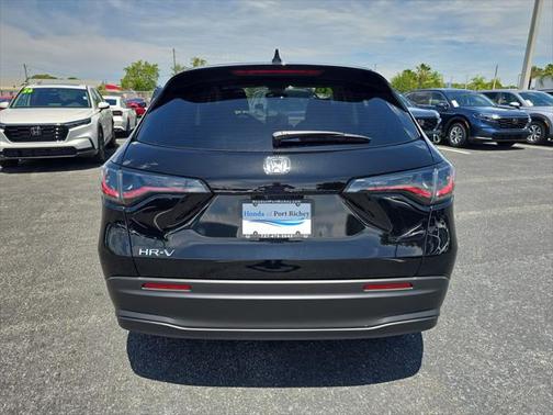 2026 Honda HR-V LX