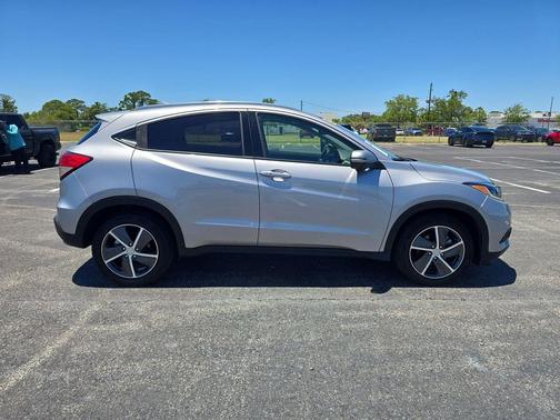Lunar Silver Metallic 2022 Honda HR-V EX