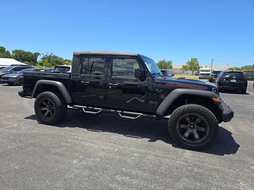 Black Clearcoat 2020 Jeep Gladiator Rubicon