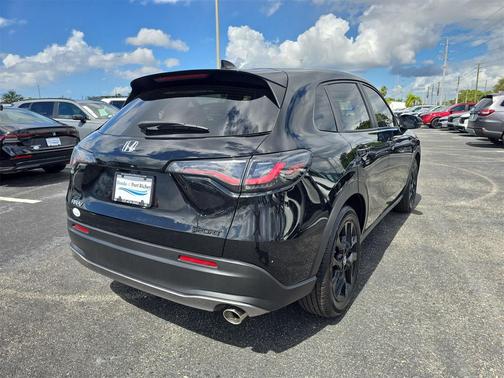 2023 Honda HR-V 2WD Sport