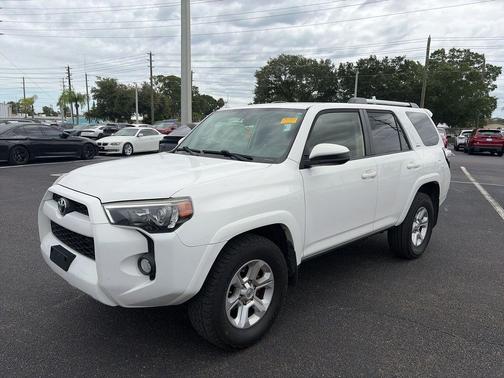 Super White 2019 Toyota 4Runner SR5