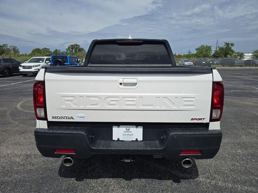 Platinum White Pearl 2025 Honda Ridgeline Sport