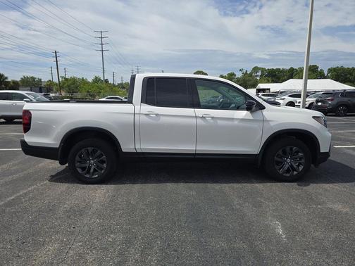 Platinum White Pearl 2025 Honda Ridgeline Sport
