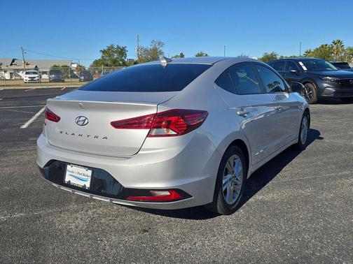 2019 Hyundai ELANTRA Value Edition