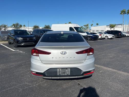 2019 Hyundai ELANTRA Value Edition