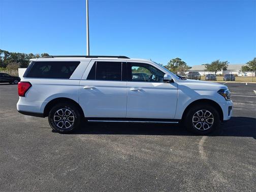 2023 Ford Expedition Max XLT