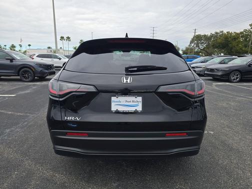 2026 Honda HR-V LX
