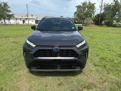2023 Toyota RAV4 Hybrid SE