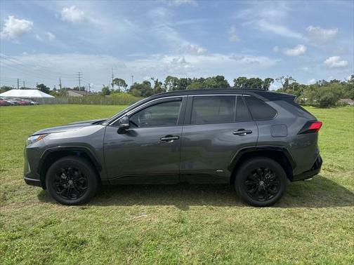 2023 Toyota RAV4 Hybrid SE