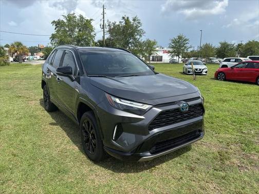 2023 Toyota RAV4 Hybrid SE