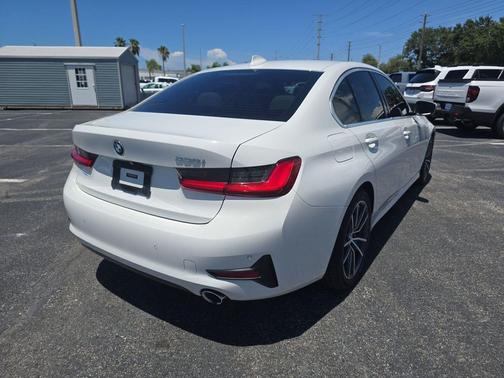 Alpine White 2019 BMW 330 330i
