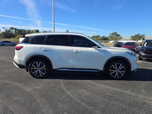 2022 INFINITI QX60 SENSORY