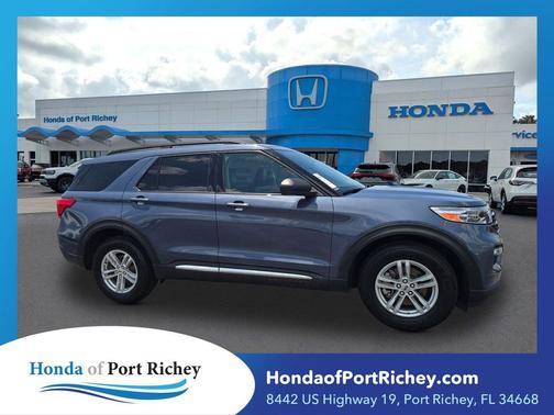 Infinite Blue Metallic Tinted Clearcoat 2021 Ford Explorer XLT