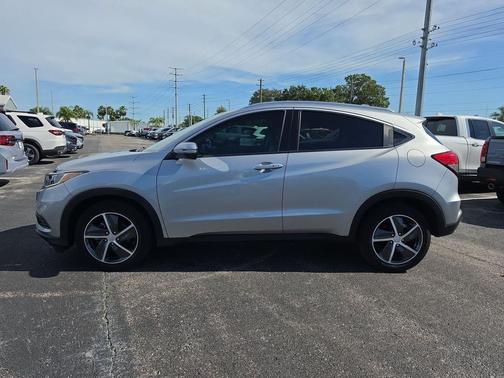 Lunar Silver Metallic 2022 Honda HR-V EX