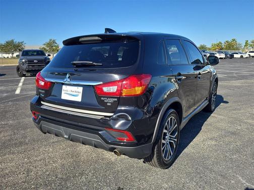 2019 Mitsubishi Outlander Sport SE