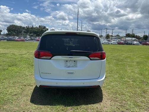 2019 Chrysler Pacifica Touring L