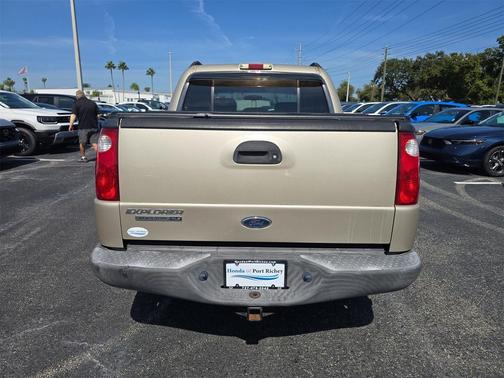 2005 Ford Explorer Sport Trac XLS