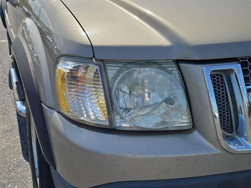 2005 Ford Explorer Sport Trac XLS