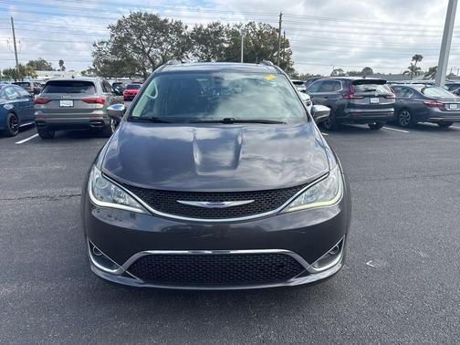 2020 Chrysler Pacifica Limited