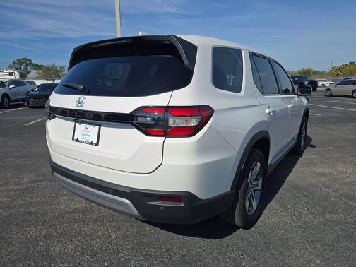 2023 Honda Pilot 2WD EX-L 7 Passenger