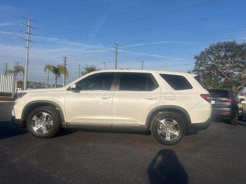 2023 Honda Pilot 2WD EX-L 7 Passenger