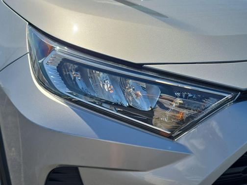 Silver Sky Metallic 2020 Toyota RAV4 XLE
