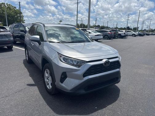Silver Sky Metallic 2020 Toyota RAV4 XLE