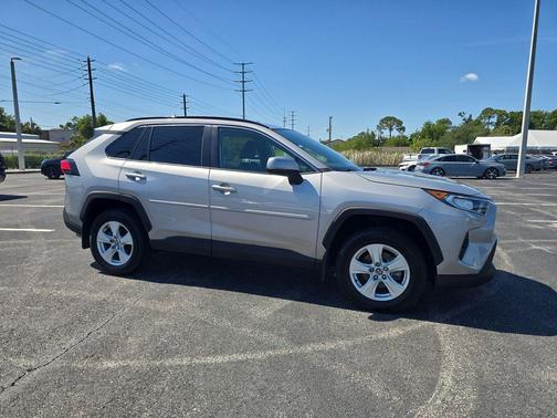 Silver Sky Metallic 2020 Toyota RAV4 XLE
