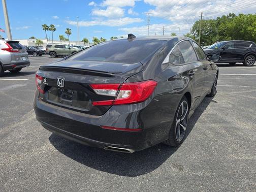 Crystal Black Pearl 2022 Honda Accord Sport 1.5T