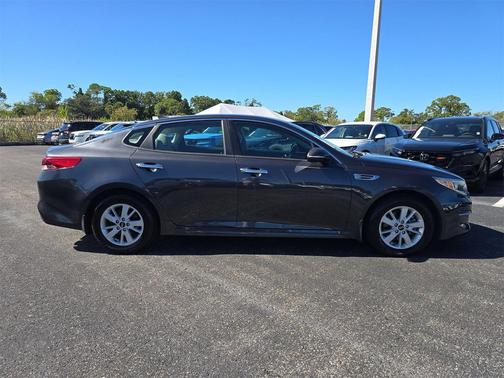 2017 Kia Optima LX
