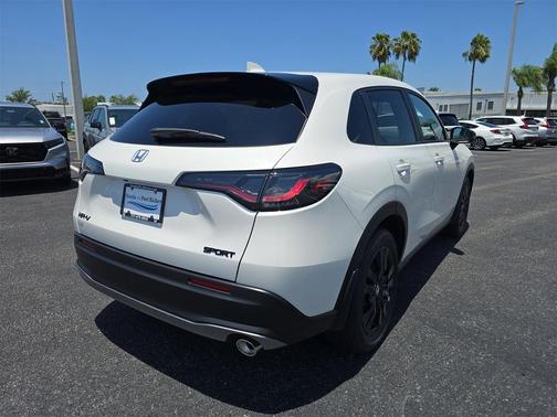 2026 Honda HR-V 2WD Sport