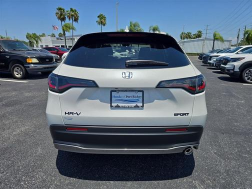 2026 Honda HR-V 2WD Sport
