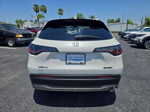 2026 Honda HR-V 2WD Sport