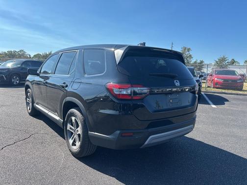 2023 Honda Pilot 2WD EX-L 8 Passenger