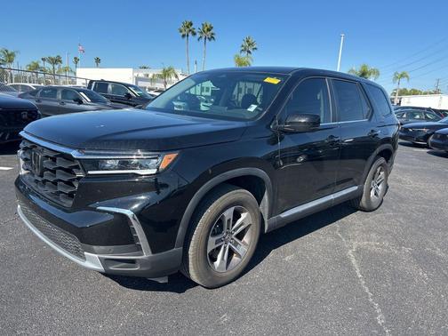 2023 Honda Pilot 2WD EX-L 8 Passenger