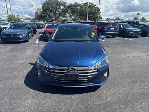 2020 Hyundai ELANTRA SEL