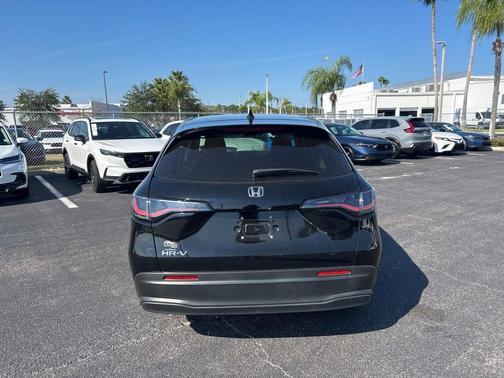 2024 Honda HR-V LX