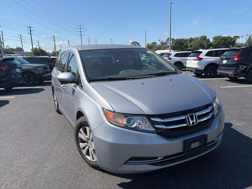 Lunar Silver Metallic 2016 Honda Odyssey EX