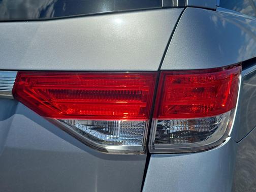 Lunar Silver Metallic 2016 Honda Odyssey EX