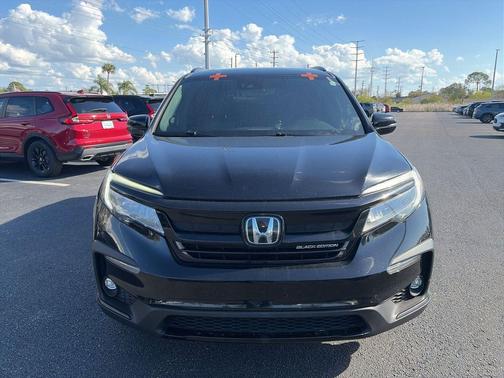 2021 Honda Pilot AWD Black Edition