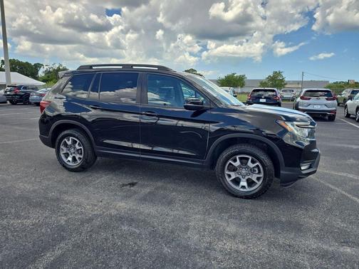 Crystal Black Pearl 2023 Honda Passport AWD TrailSport