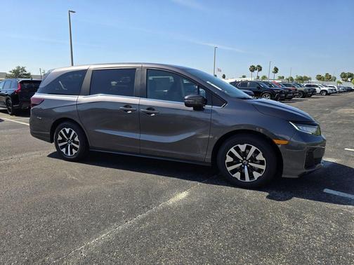 Modern Steel 2026 Honda Odyssey EX-L