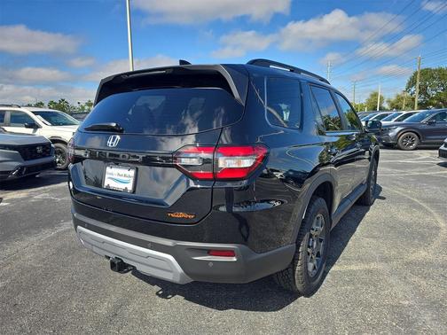 2025 Honda Pilot TrailSport