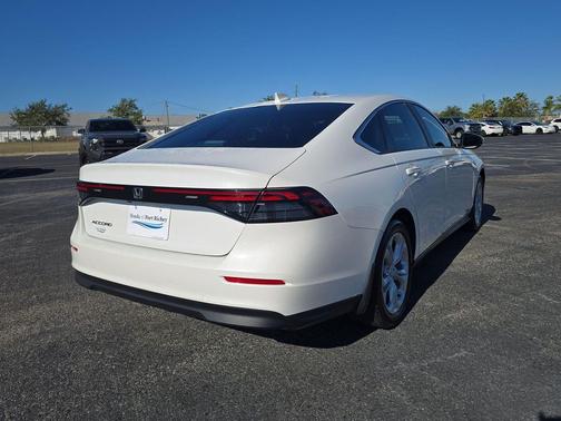 2024 Honda Accord LX 1.5T