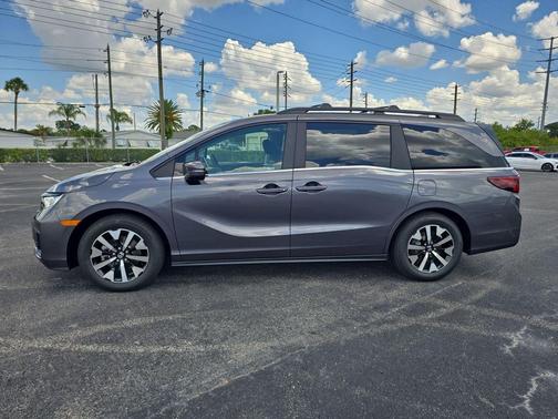 Modern Steel 2026 Honda Odyssey EX-L