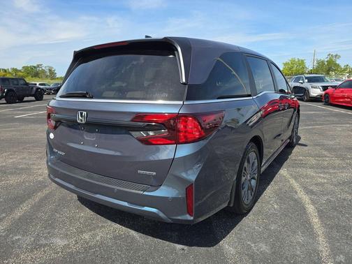 2025 Honda Odyssey Touring