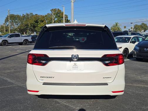 2024 Honda Odyssey Sport