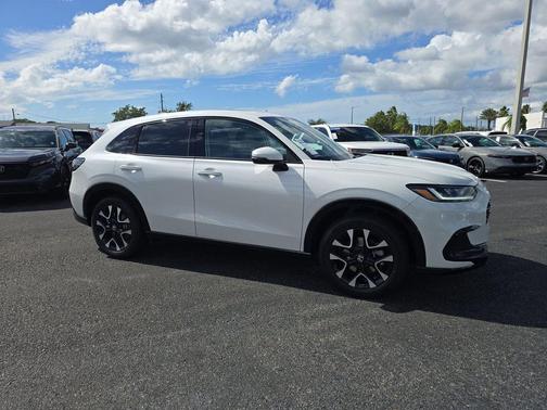 Platinum 2026 Honda HR-V EX-L