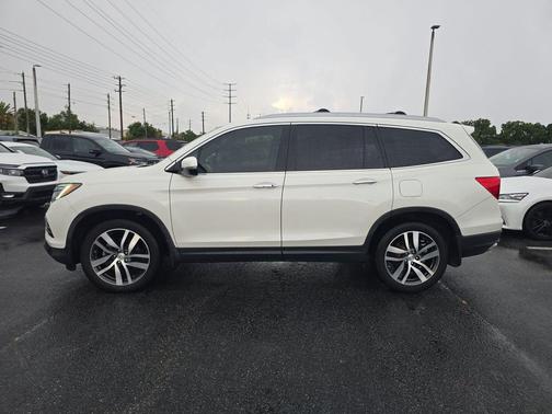 White Diamond Pearl 2018 Honda Pilot Elite