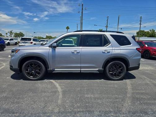 2025 Honda Pilot Touring 8-Passenger